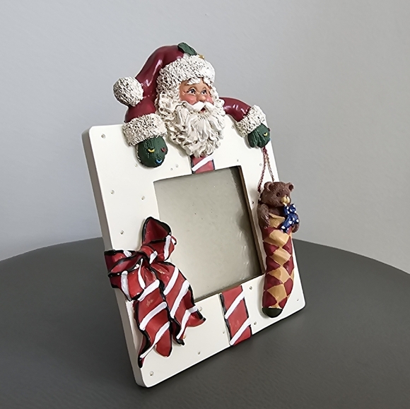 Festive Santa Picture Frame - Picture 3 of 7